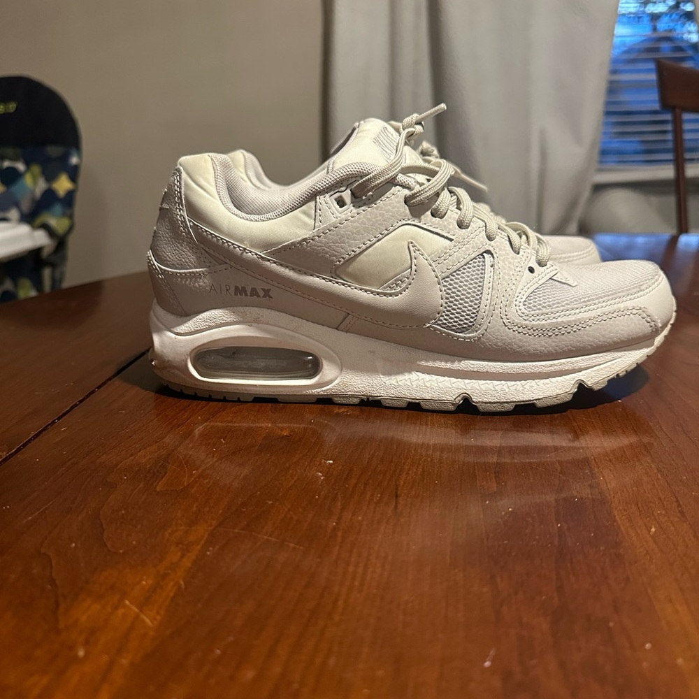 Nike Air Max Women's - Cream/grey